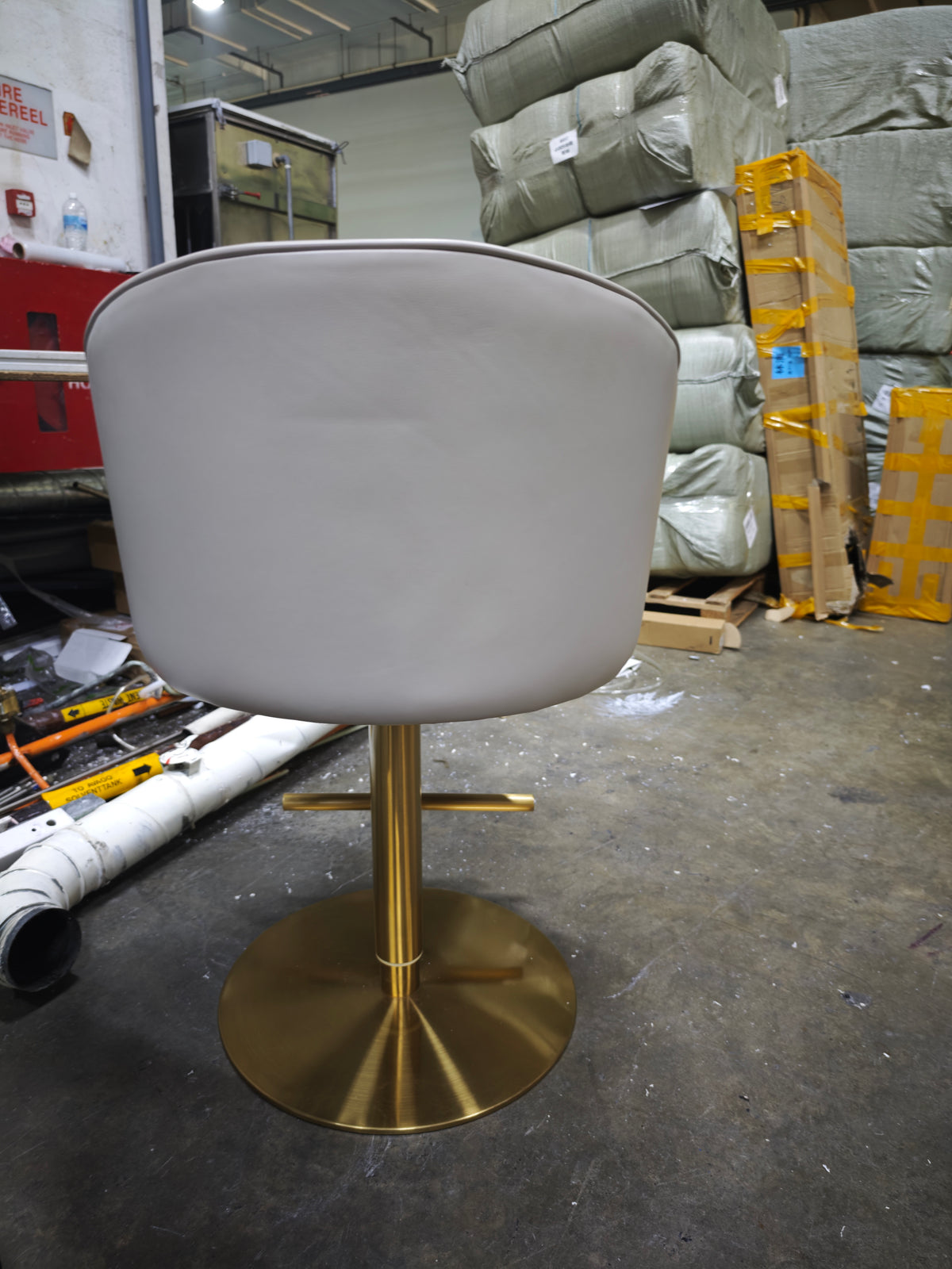 [CERTIFIED RELOVED] Swivel Barrel Accent Chair (Pu Leather - Taupe) (Gold Pedestal Base | Hydraulic 55-85CM)