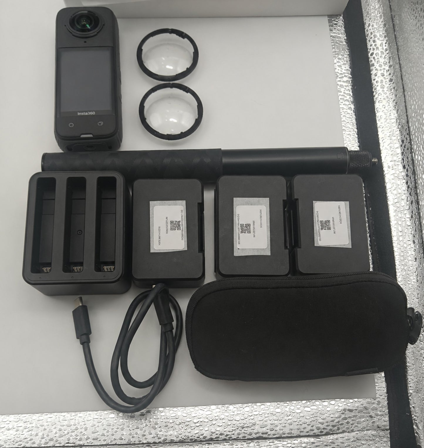 INSTA360 X4 8K 360 运动相机 (8K / 72MP)