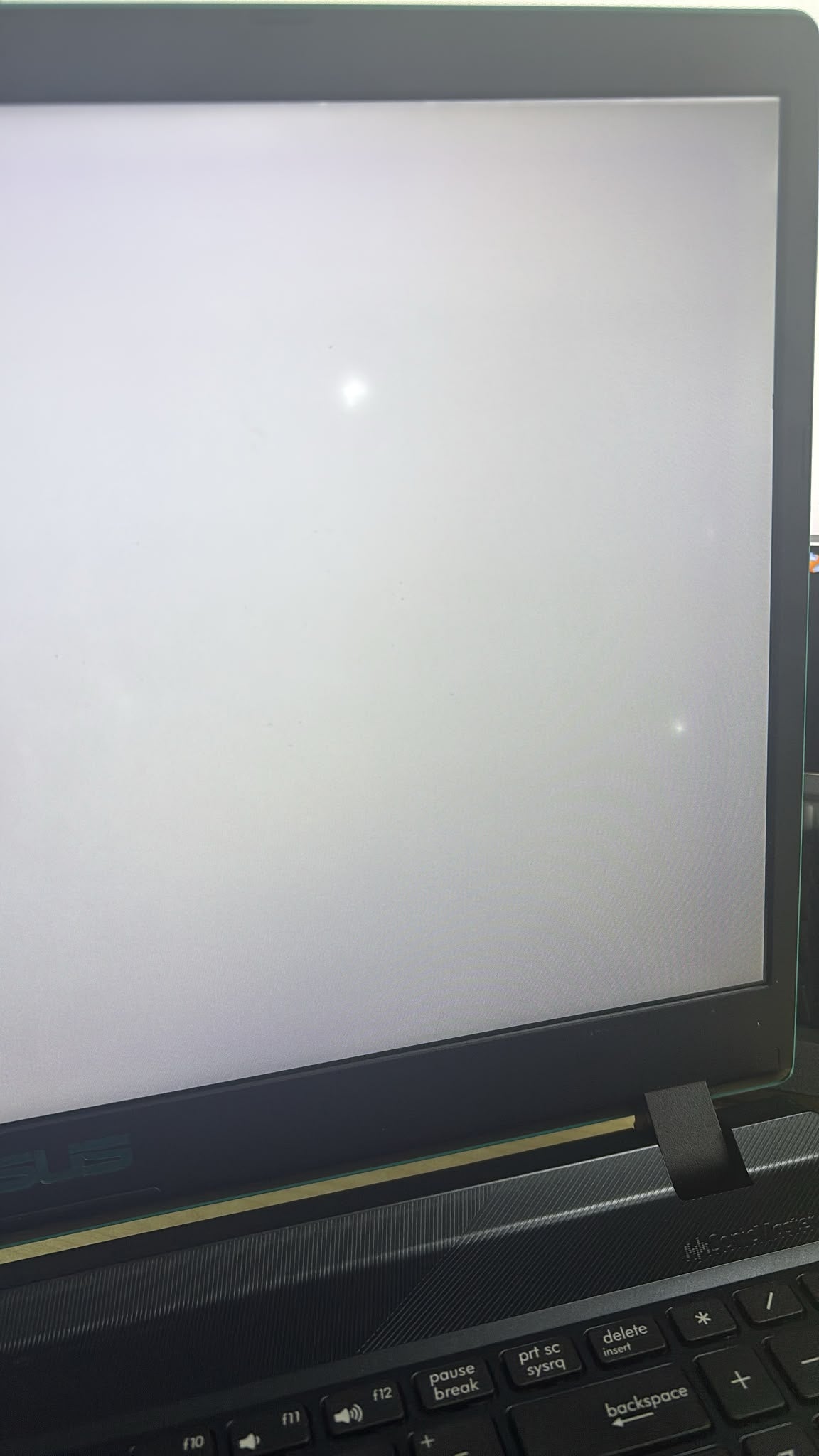 [ReEco] ASUS VIVOBOOK 15 X560UD (I7-8550U / 8GB / 256GB SSD + 1TB HDD) (GTX1050)