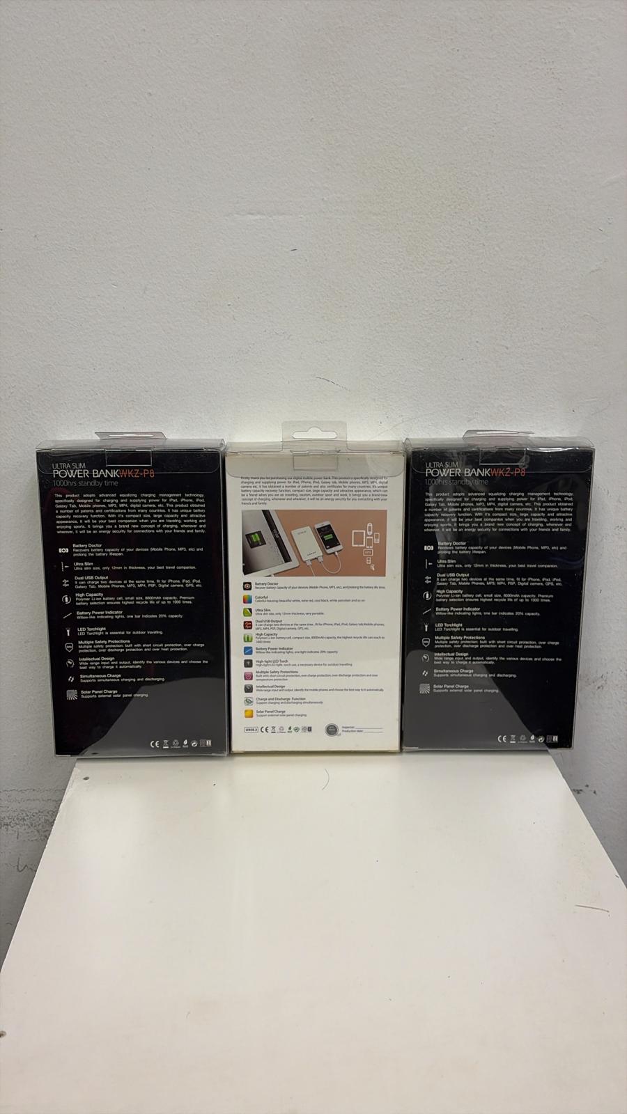 [BUNDLE] ULTRA SLIM POWER BANK (8000MAH) (DUAL USB OUTPUT)