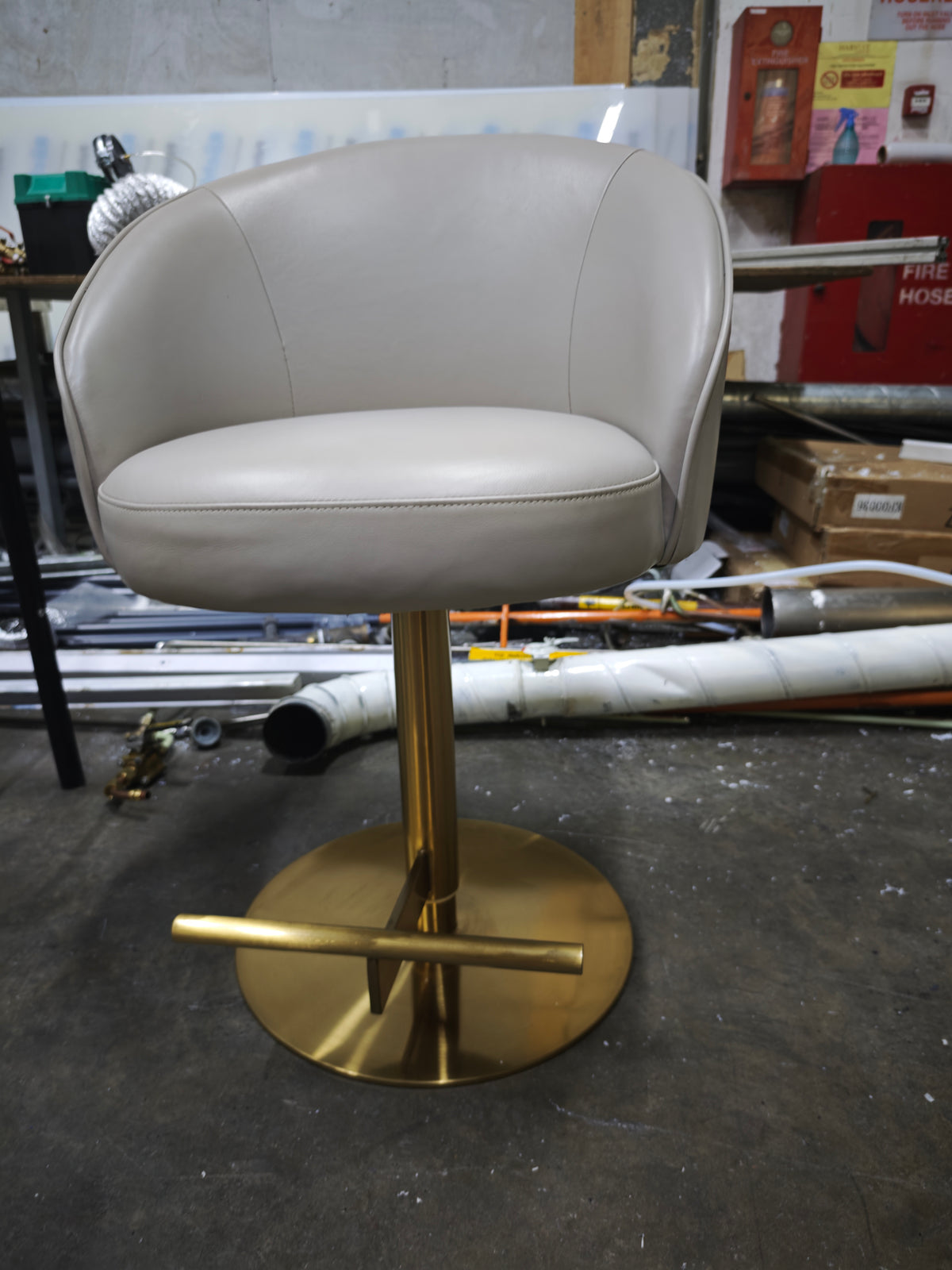 [CERTIFIED RELOVED] Swivel Barrel Accent Chair (Pu Leather - Taupe) (Gold Pedestal Base | Hydraulic 55-85CM)