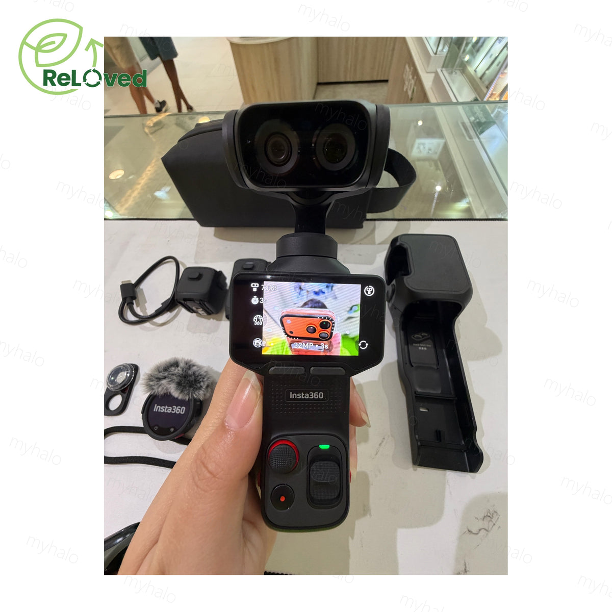 Actual device photo — Luna Ultra Creator Bundle